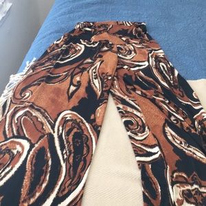 Patterned lounge pants